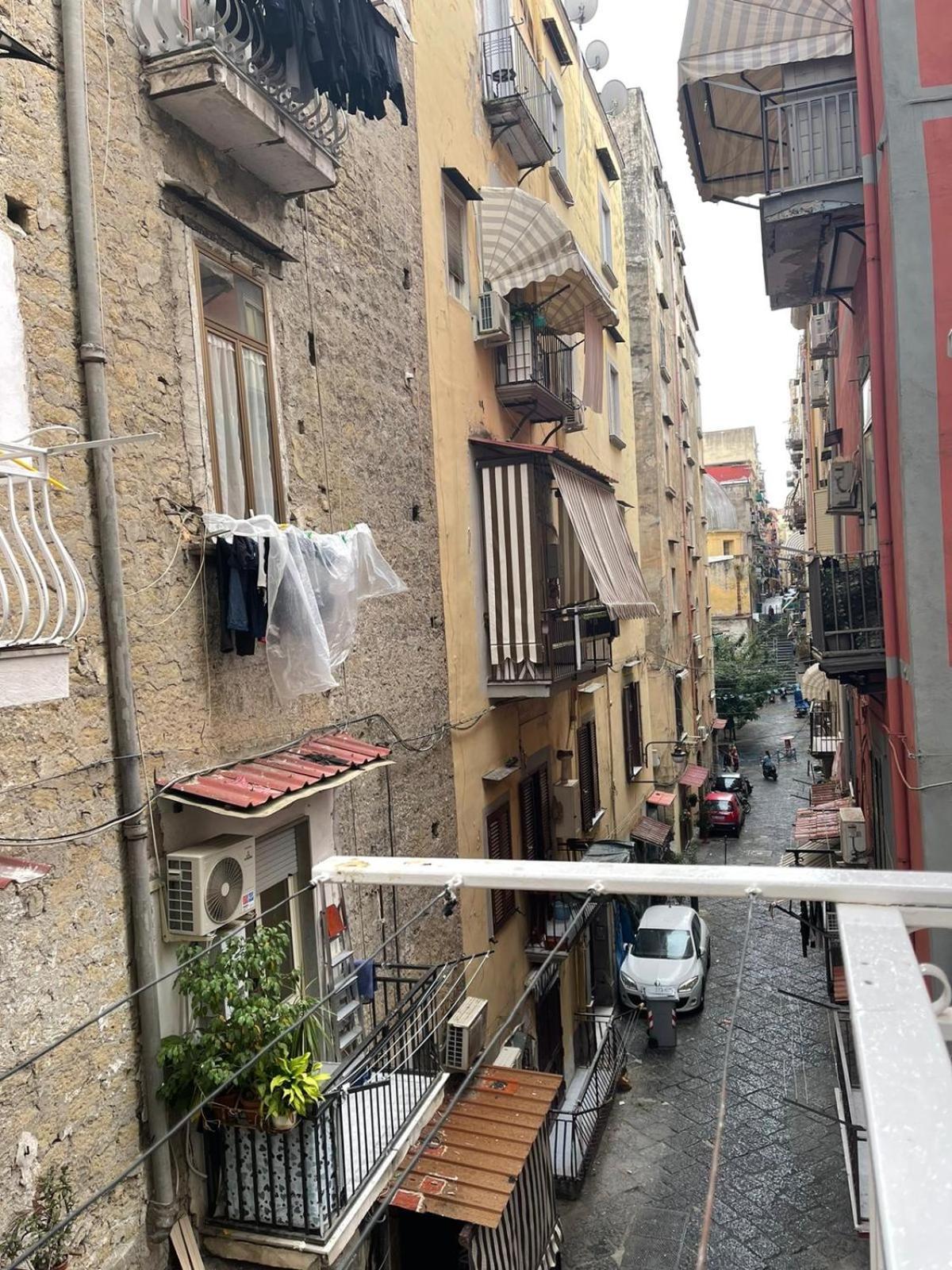 Bed and Breakfast Domus Carmela à Naples Extérieur photo